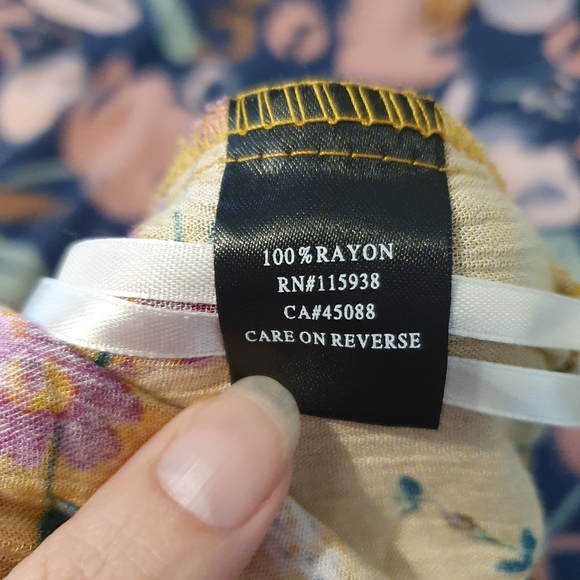 St Frock size 16 mustard floral wrap dress - Picture 6 of 6